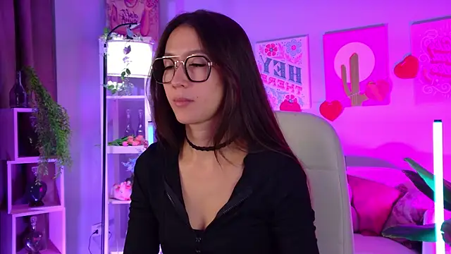 LanaBaker online show from April 2, 2026, 2:41 am