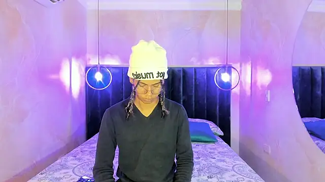 Maxim-Walker online show from November 9, 2025, 3:10 am