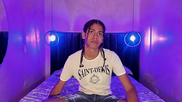 Maxim-Walker online show from November 20, 2025, 3:07 am