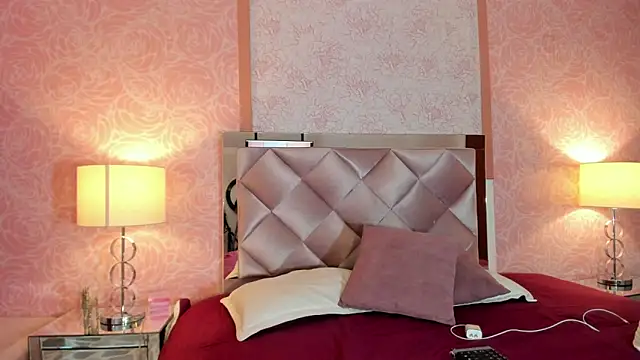 Maxim-Walker online show from November 16, 2025, 3:11 am