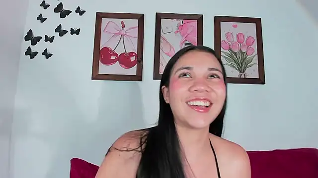 Snapshot of Emiily_Parkerr chatting on May 14, 2026, 10:18 pm Emiily Parkerr online show from May 14, 2026, 10:18 pm