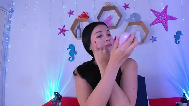 Emiily Parkerr online show from February 5, 2026, 3:13 am