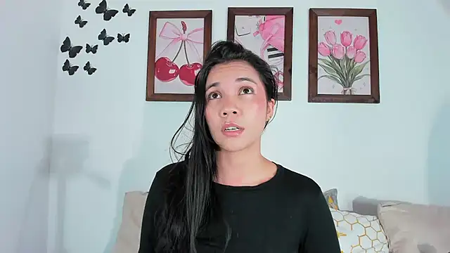 Snapshot of Emiily_Parkerr chatting on May 18, 2026, 10:14 pm Emiily Parkerr online show from May 18, 2026, 10:14 pm
