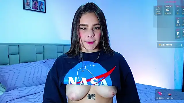 Snapshot of astrid-omega chatting on February 11, 2025, 12:06 am astrid-omega online show from February 11, 2025, 12:06 am