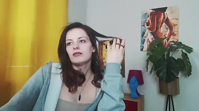 juicyNadine online show from February 22, 2025, 10:18 am