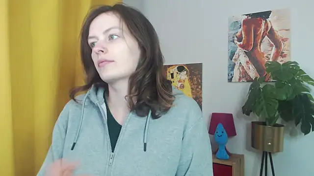 juicyNadine online show from November 17, 2025, 5:44 am