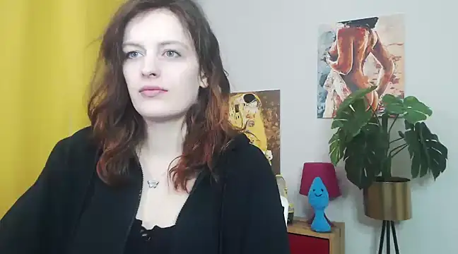 juicyNadine online show from March 10, 2025, 6:16 am