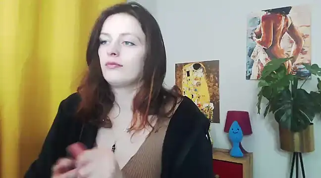 juicyNadine online show from February 24, 2025, 6:16 am