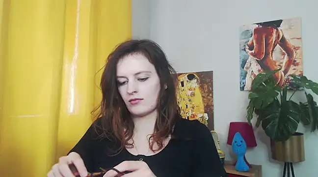 juicyNadine online show from March 17, 2025, 12:25 pm