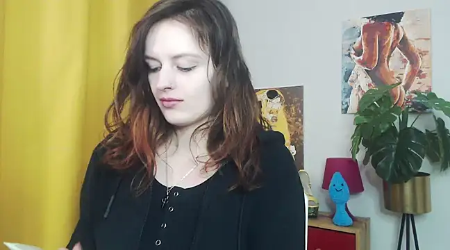 juicyNadine online show from March 17, 2025, 6:18 am