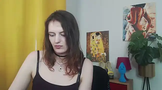 juicyNadine online show from March 12, 2025, 12:26 pm