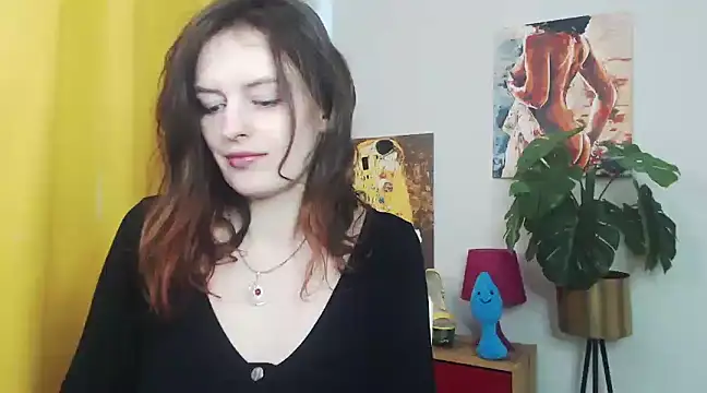 juicyNadine online show from March 15, 2025, 7:20 am