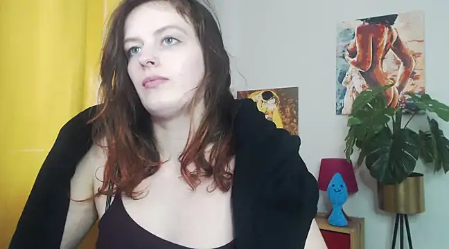 juicyNadine online show from March 18, 2025, 12:28 pm