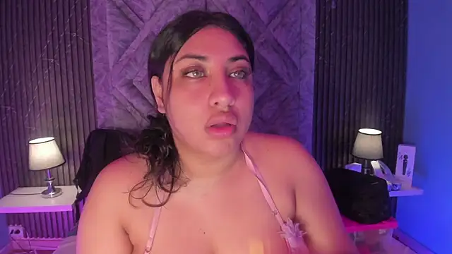 Snapshot of CANDYGABYY chatting on November 21, 2025, 4:22 am CANDYGABYY online show from November 21, 2025, 4:22 am