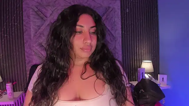 Snapshot of CANDYGABYY chatting on November 28, 2025, 10:10 pm CANDYGABYY online show from November 28, 2025, 10:10 pm