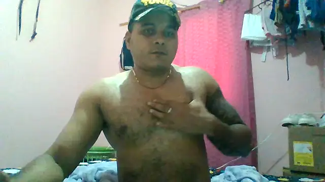 Snapshot of SaucyAffair0 chatting on July 19, 2026, 10:28 pm SaucyAffair0 online show from July 19, 2026, 10:28 pm