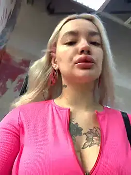 Snapshot of Sextazy chatting on January 11, 2025, 12:07 pm Sextazy online show from January 11, 2025, 12:07 pm
