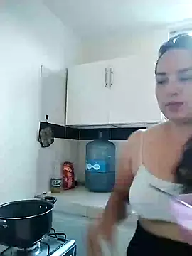 Snapshot of allison-dreams chatting on January 25, 2025, 9:04 pm allison-dreams online show from January 25, 2025, 9:04 pm