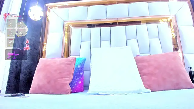 RileySweett online show from March 24, 2026, 11:54 am