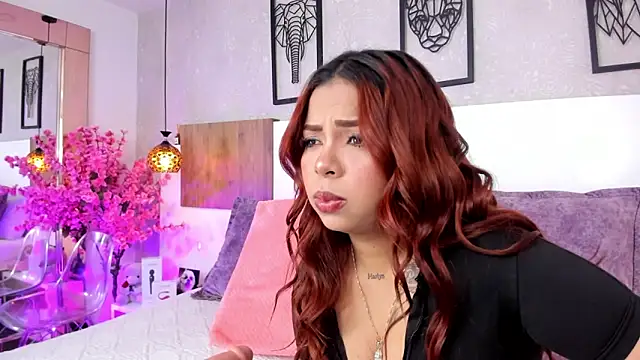 nahomiidasilva  online show from March 20, 2026, 7:48 pm