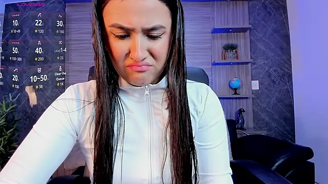 Snapshot of paulina_sweett_ chatting on February 13, 2026, 12:49 pm paulina sweett online show from February 13, 2026, 12:49 pm