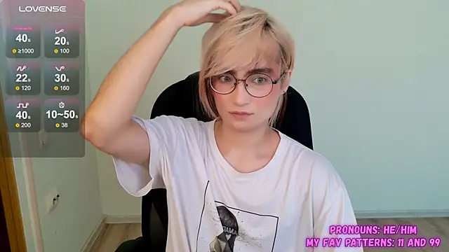 CuteYukiKun online show from October 3, 2025, 8:16 am