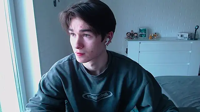 Snapshot of MarkusDean chatting on February 19, 2026, 7:49 am MarkusDean online show from February 19, 2026, 7:49 am