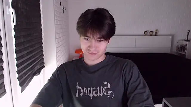 Snapshot of MarkusDean chatting on September 9, 2025, 8:57 am MarkusDean online show from September 9, 2025, 8:57 am