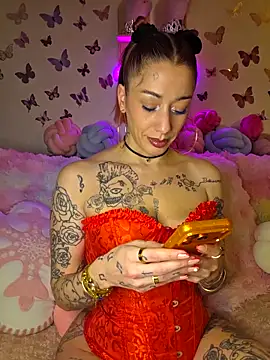 Snapshot of Chachou000 chatting on February 14, 2026, 11:38 pm Chachou000 online show from February 14, 2026, 11:38 pm