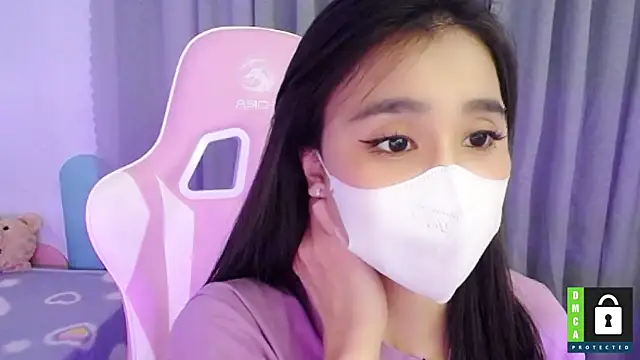 Snapshot of San___San chatting on February 18, 2025, 4:25 pm San San online show from February 18, 2025, 4:25 pm