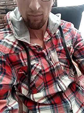 Snapshot of Kaue007 chatting on October 13, 2025, 4:08 pm Kaue007 online show from October 13, 2025, 4:08 pm