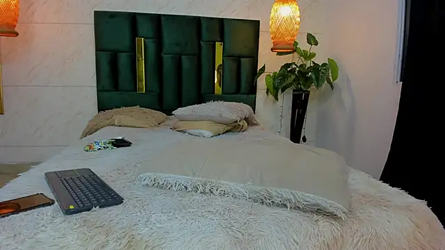 Snapshot of Levy_Steve chatting on September 24, 2025, 6:53 am Levy Steve online show from September 24, 2025, 6:53 am