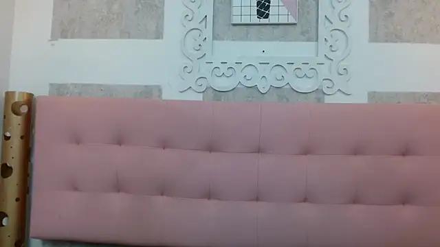 Lindsey8 online show from March 23, 2025, 4:49 am