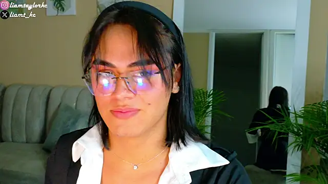 Liam Taylor online show from September 14, 2025, 11:27 pm