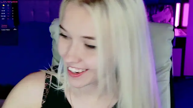 ShhhO O online show from November 7, 2025, 11:15 am