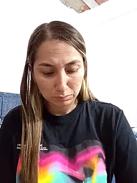 Iris love18 online show from October 12, 2025, 5:14 pm