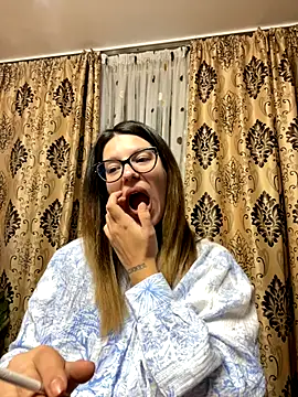 NadiraNoor online show from October 31, 2025, 9:54 pm