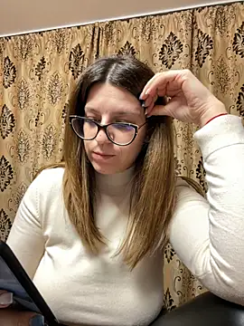 Snapshot of NadiraNoor chatting on March 17, 2025, 12:21 am NadiraNoor online show from March 17, 2025, 12:21 am
