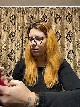Snapshot of NadiraNoor chatting on January 25, 2025, 10:18 pm NadiraNoor online show from January 25, 2025, 10:18 pm