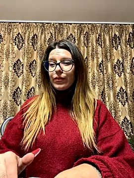 Snapshot of NadiraNoor chatting on October 1, 2025, 9:29 pm NadiraNoor online show from October 1, 2025, 9:29 pm