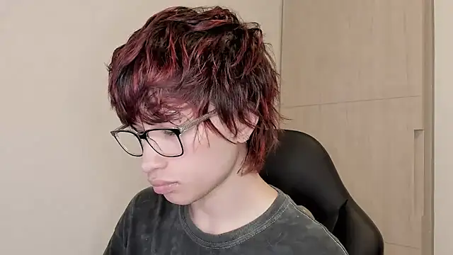 liamelf online show from February 10, 2026, 2:10 am