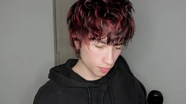 liamelf online show from January 15, 2026, 4:49 am