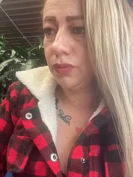 Chanel 87xxx online show from April 15, 2026, 8:53 pm