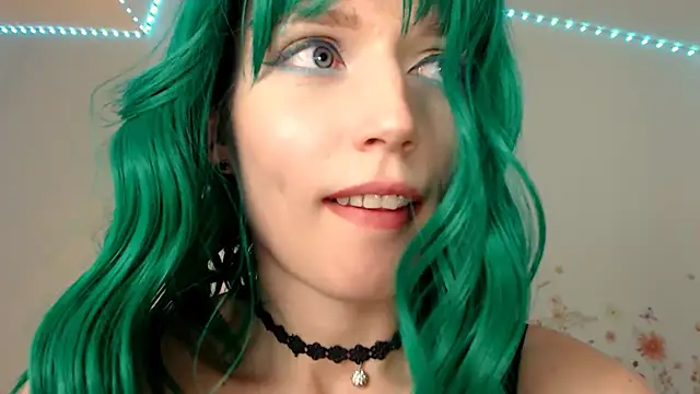 Snapshot of Poisson_Eva chatting on March 18, 2025, 10:15 pm Poisson Eva online show from March 18, 2025, 10:15 pm