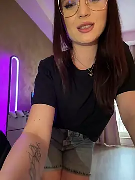 AvaGianna online show from March 1, 2025, 12:34 pm