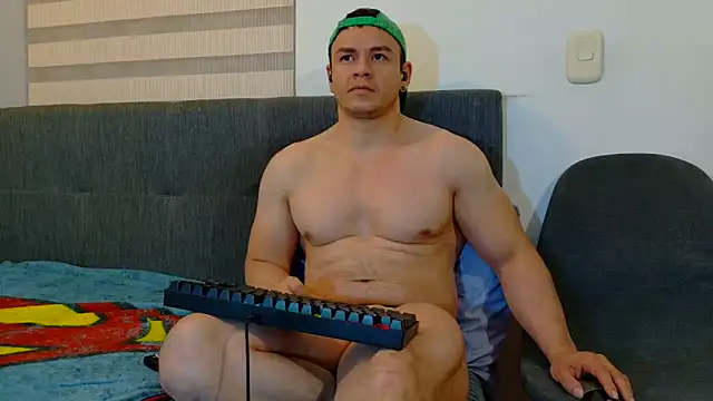 Snapshot of MarksMuscle chatting on May 13, 2026, 5:03 am MarksMuscle online show from May 13, 2026, 5:03 am
