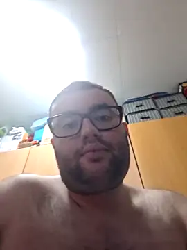 Javier bear online show from October 30, 2025, 11:12 pm