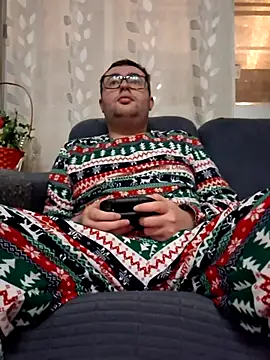 Javier bear online show from February 16, 2026, 10:18 pm