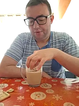 Javier bear online show from April 19, 2026, 8:26 am