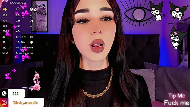 kimMaddiee online show from October 5, 2025, 5:53 am